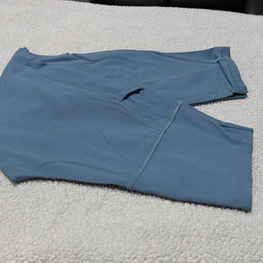 Lululemon Align with pockets 23" sz6